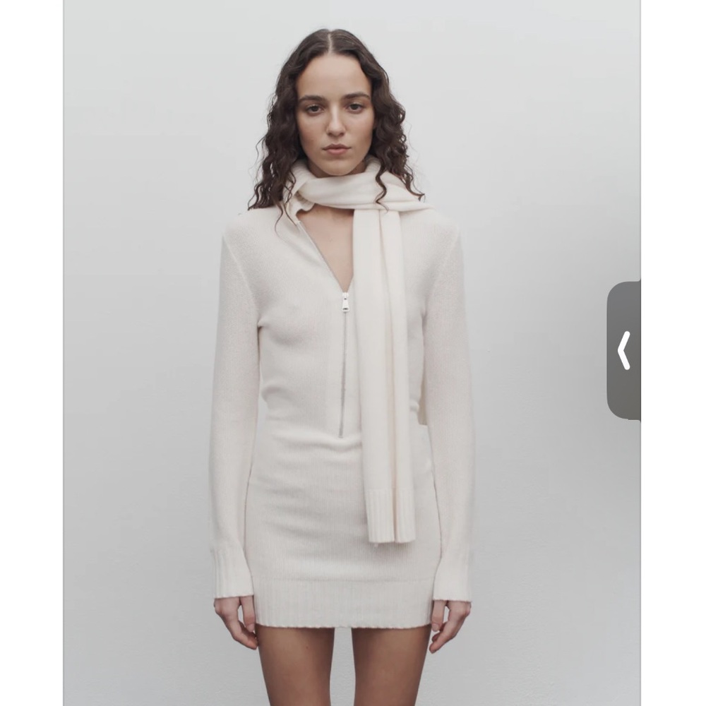NWT Aya Muse White Sweater Dress with Scarf (detachable)
